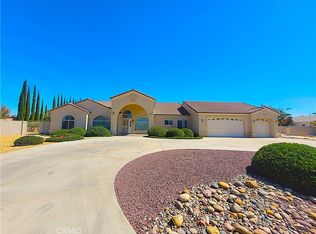 19924 Sunset Ln, Apple Valley, CA 92308