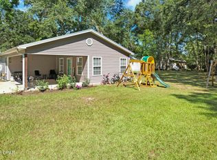 5324 Forest Dr, Graceville, FL 32440