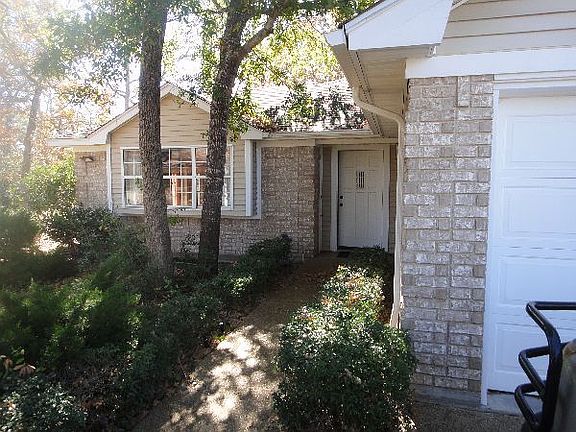 2nd image of 1514 Fairhaven Cv