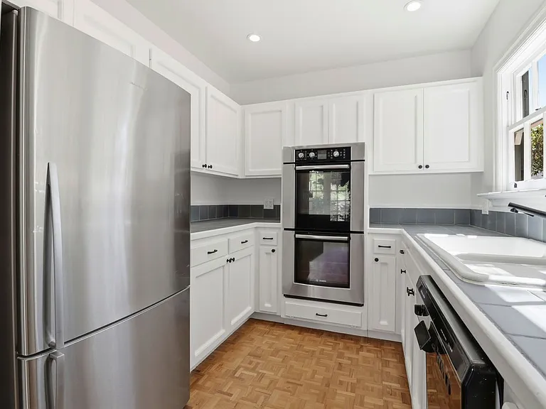 30 Walnut Ave — Photo 13