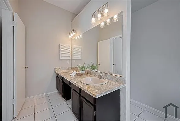 5814 N Magazine Cir — Photo 14