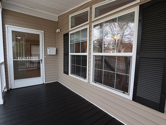 3rd image of 20 Kirkwood Road
