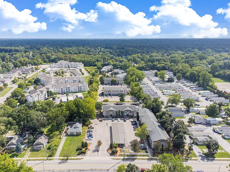 Summerhill Estates Apartments — Photo 25