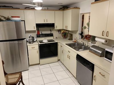 3550 NE 169th St APT 109, North Miami Beach, FL, 33160