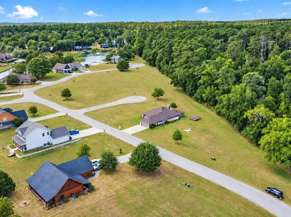 37 Wildwood Lake Dr, Huntsville, TX 77340
