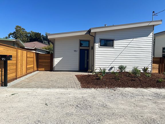 2nd image of 951 Marion Way