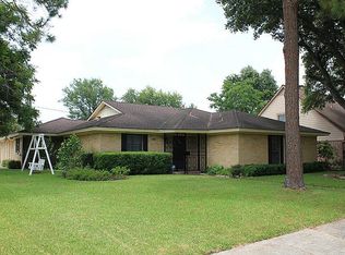 5658 Valkeith Dr, Houston, TX 77096