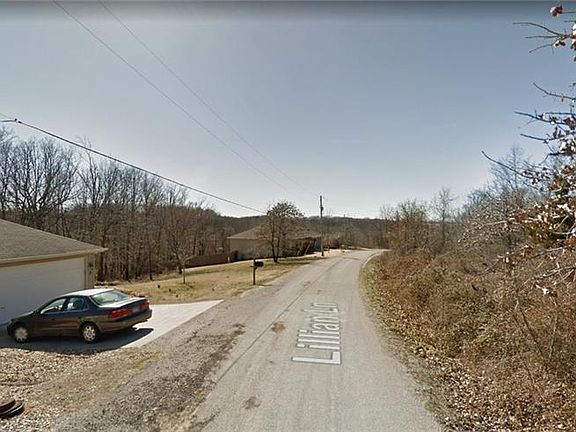 5th image of Lillian Ln