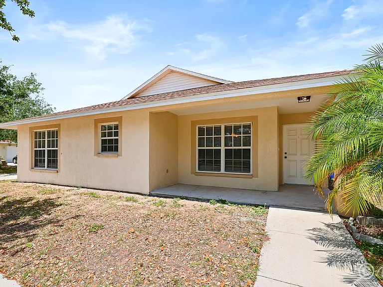 2106 Pleasant View Ave — Photo 4