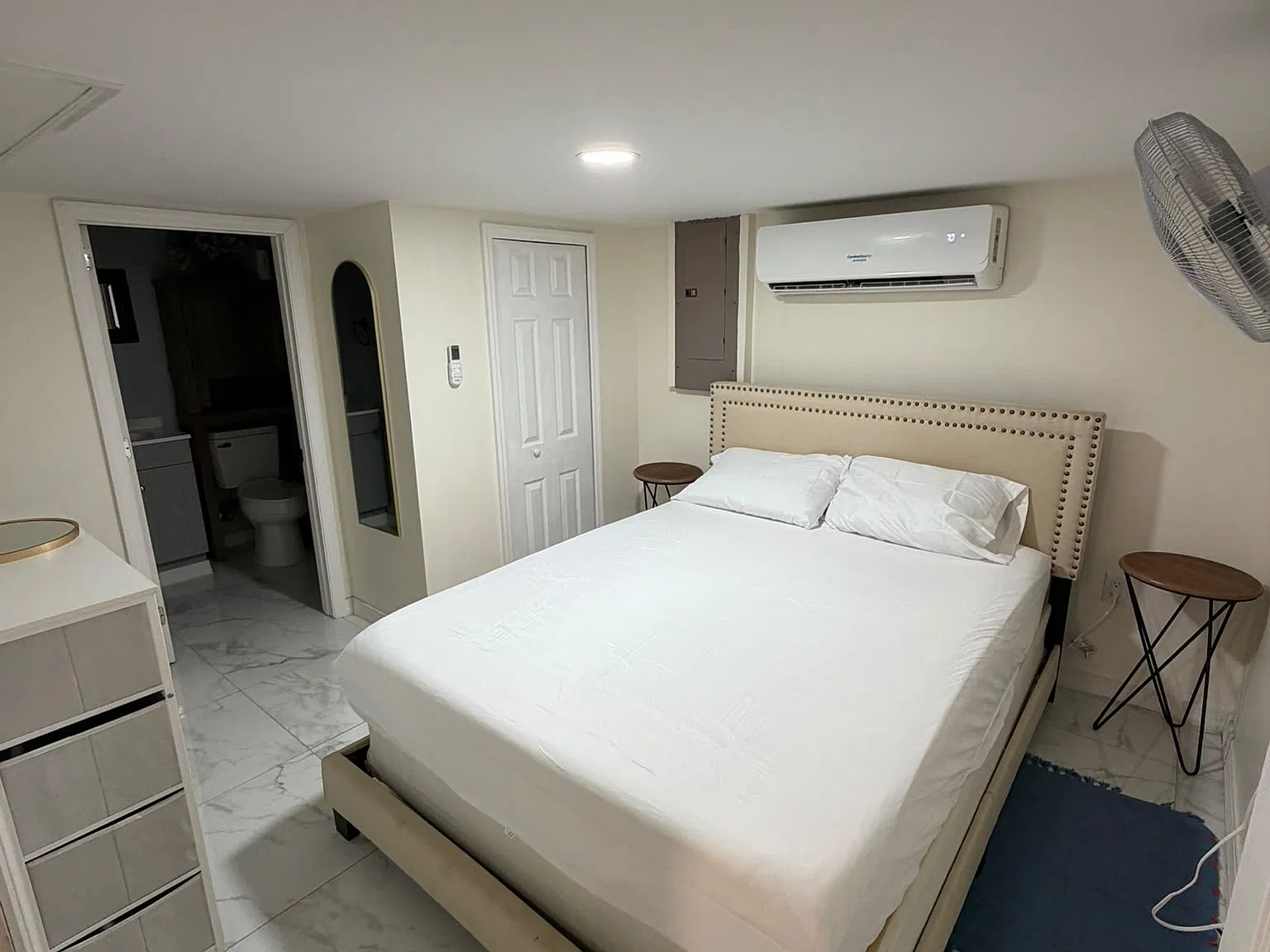 1 bed, 576 sqft, $1,300 — Photo 1