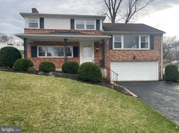 2620 Raleigh Dr, York, PA 17402