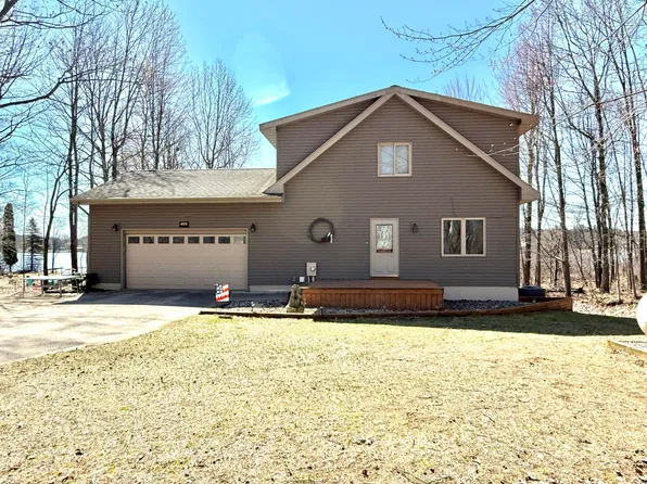 1461 Tasha Dr, Edmore, MI 48829