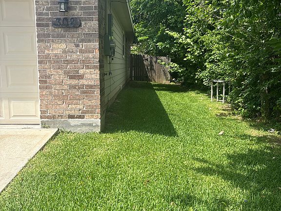 2nd image of 308 E Humble St