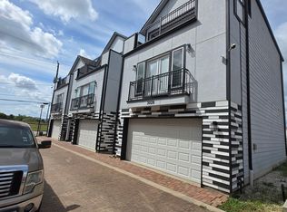 3029 Clinton Dr, Houston, TX 77020