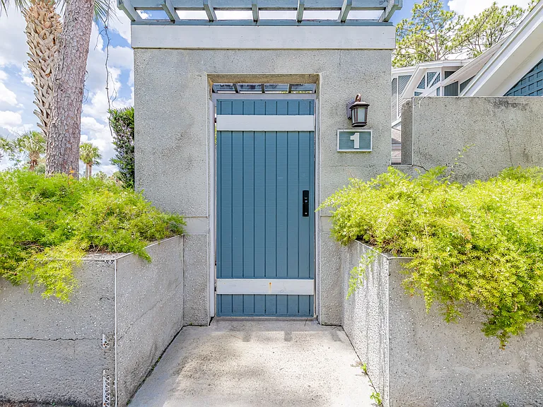 8118 Baymeadows Cir E #1 — Photo 3