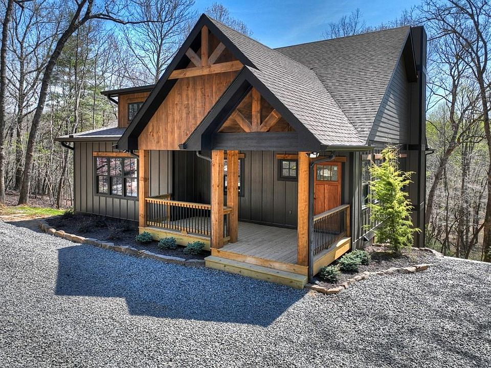 1st image of 158 Spring Run Dr