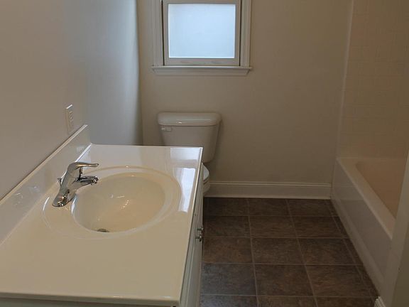 5th image of 65 Law St