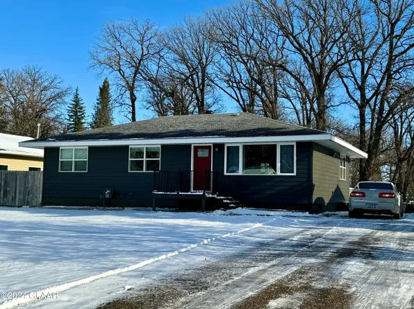 200 Bedrock Ln, Cavalier, ND 58220