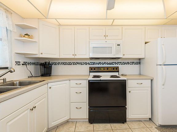 4th image of 915 Ocean Shore Blvd #5010
