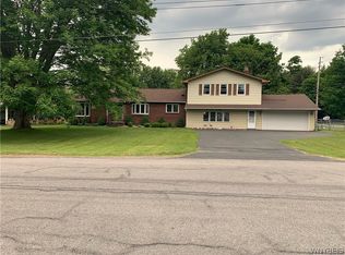 11534 Cary Rd, Alden, NY 14004