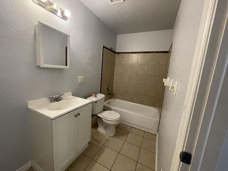 1103 NW Carroll Dr — Photo 11