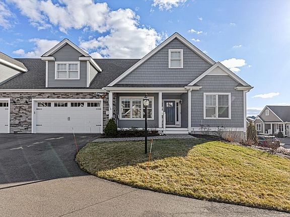 2nd image of 31 Country Club Ln #31