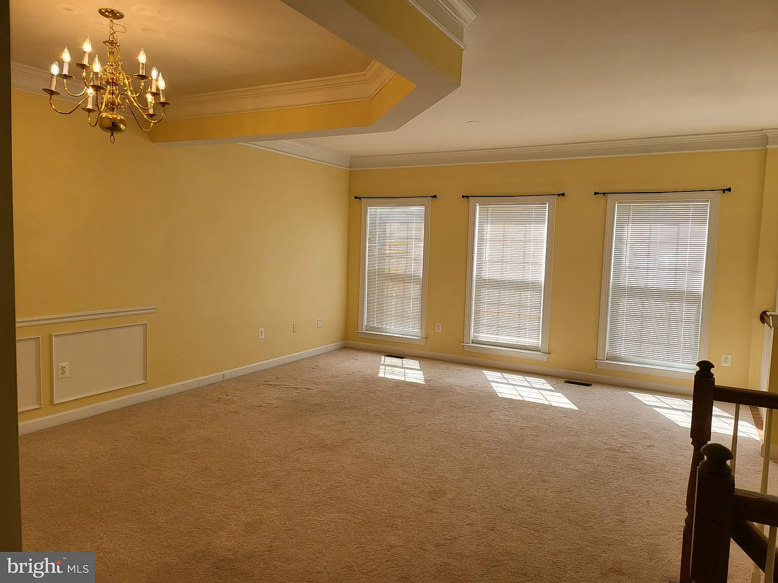 3 bed, 3.5 bath, 2595 sqft, $3,200 — Photo 2