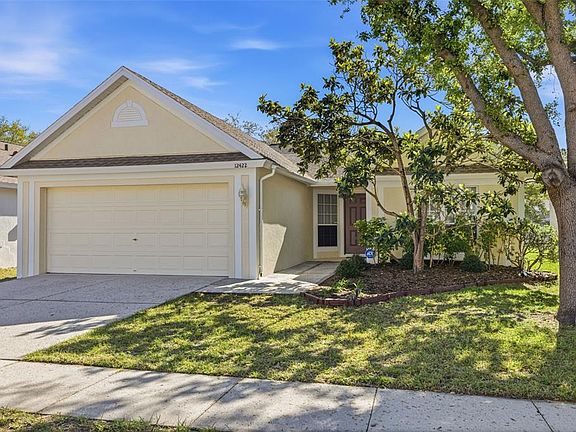 2nd image of 12422 Tree Pointe Ct