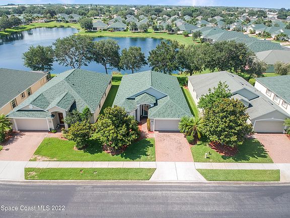 3rd image of 1050 Indian Oaks Dr