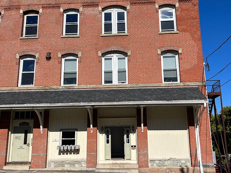 182 S Main St #1C — Photo 9