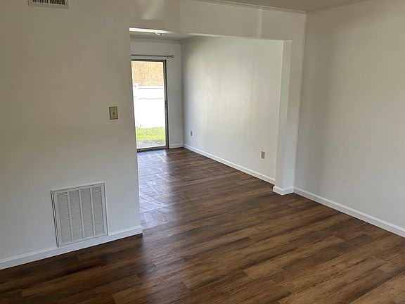 2nd image of 6820 Linville Dr #26-1