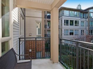 1111 E 27th St #216, North Vancouver, BC