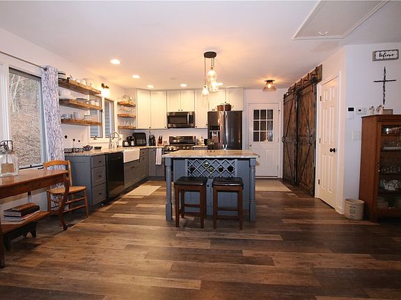 4th image of 1279 Coneross Point Dr