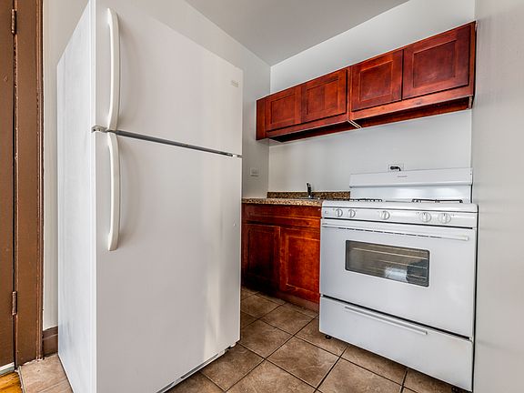 5th image of 6306 S Fairfield Ave #Wait1b