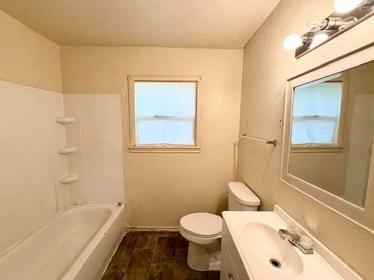 122 Meadowbrook St — Photo 8