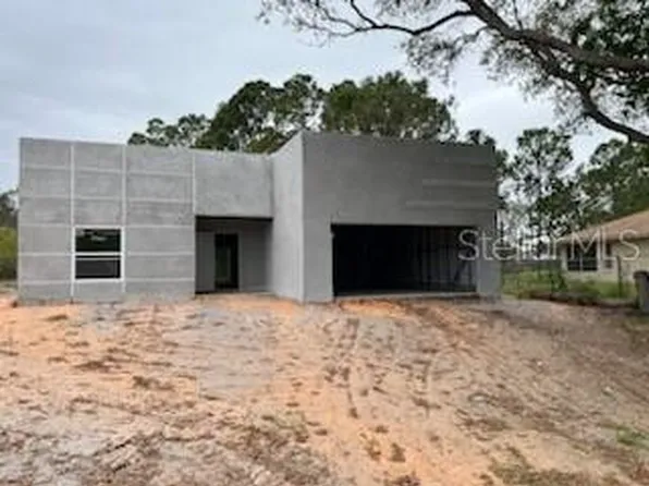 2626 Magnolia Cir, Lake Wales, FL 33898