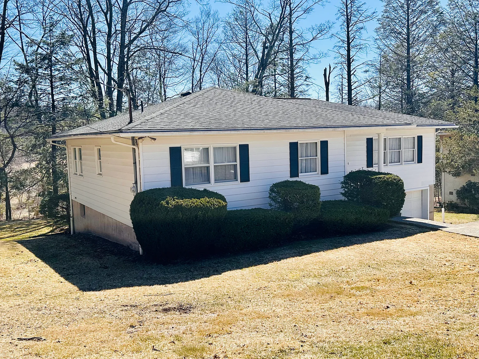 Barbara Dr, Roaring Brook Township — Photo 4