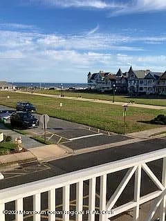 2 bed, 1.5 bath, 1634 sqft, $2,600 — Photo 3