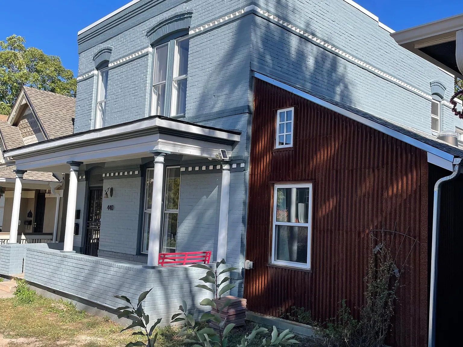2 bed, 1000 sqft, $2,200 — Photo 1