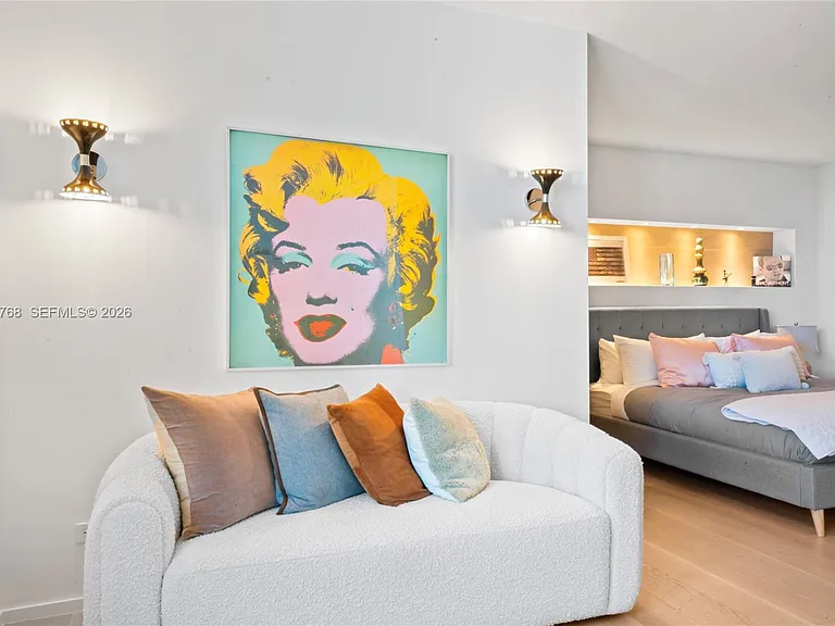 2301 Collins Ave #624 — Photo 7
