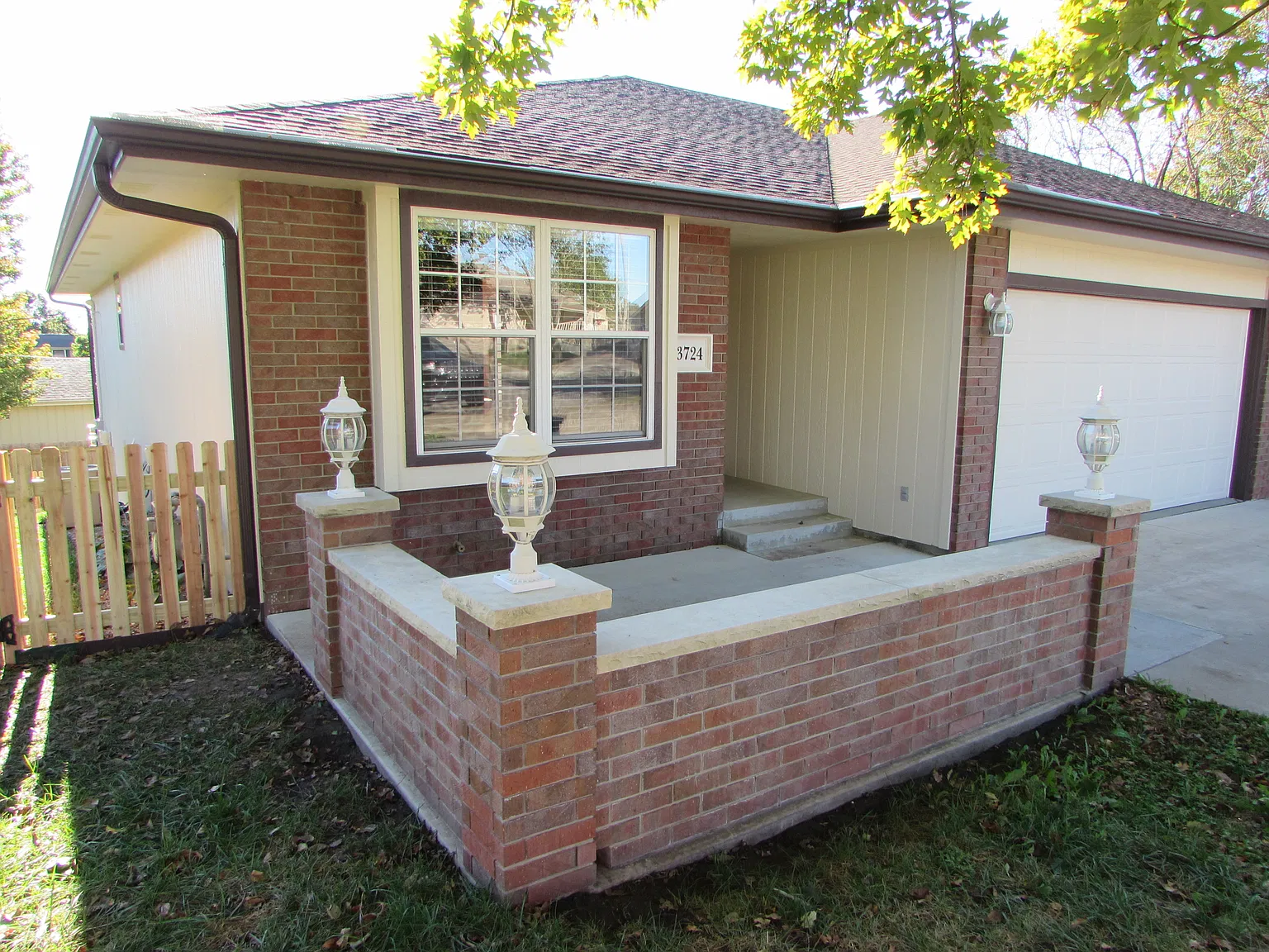3 bed, 2445 sqft, $2,250 — Photo 2