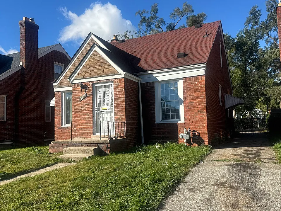 18915 Hamburg St