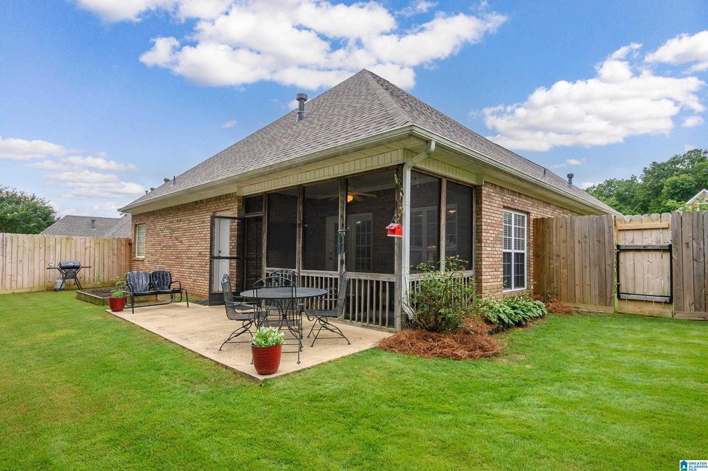 6479 Misty Ridge Dr, Birmingham, AL - View 2
