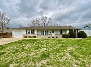 812 E Grove Ave, Effingham, IL