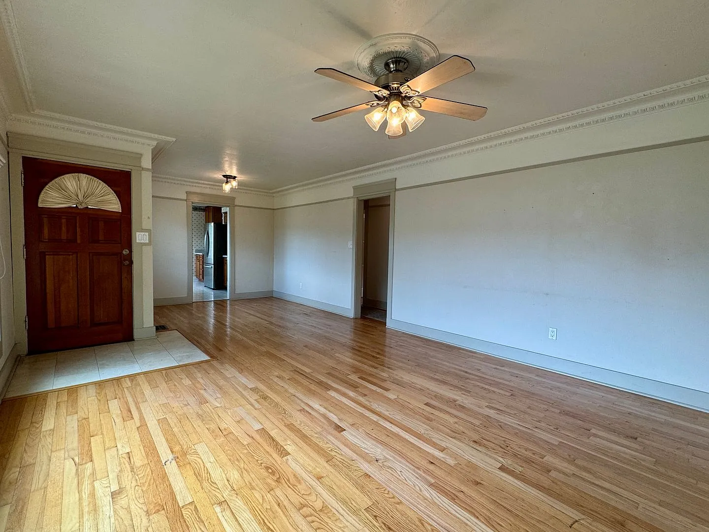 Beautiful 3 Bedroom 1 Bath House w/Central A/C in Spring Valley/La Mesa! — Photo 4