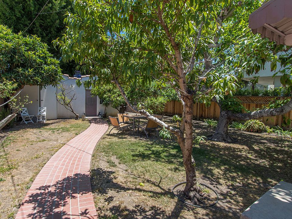2nd image of 568 Westbourne Dr