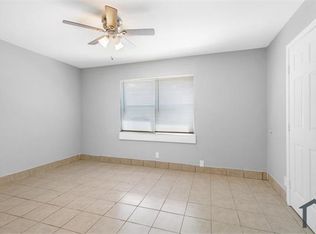 4401 Denmark St #B, Houston, TX 77016