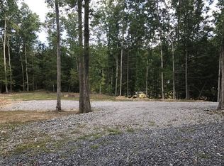 115 Stonemarker Dr, Daniels, WV 25832