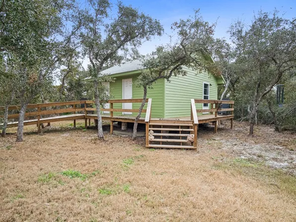 652 Rabbit Run Rd, Aransas Pass, TX 78336