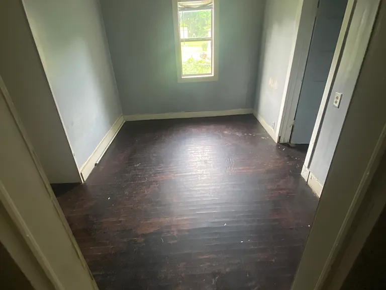 1501 Line Ferry Rd — Photo 7